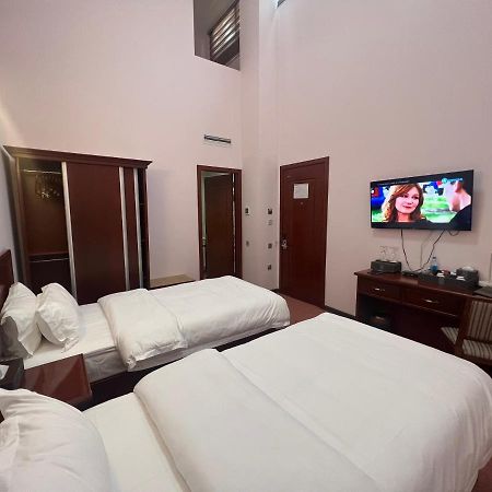 Aura Hotel Ташкент Екстериор снимка